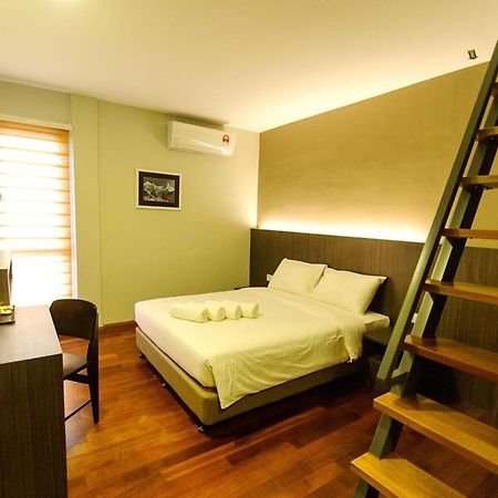 Hotel Trevor By I Housing Malacca Extérieur photo