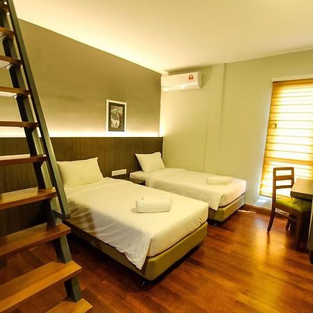 Hotel Trevor By I Housing Malacca Extérieur photo