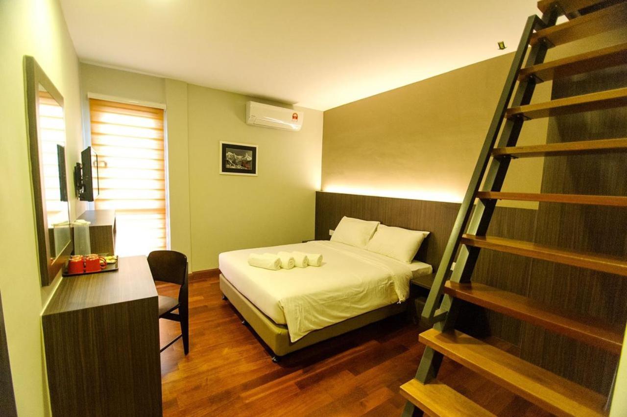 Hotel Trevor By I Housing Malacca Extérieur photo